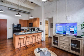 NY Style Centric Loft w/ KingBed